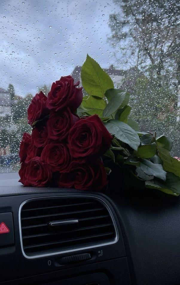 Sustainable Growth Living workshop space where corporate flower arrangements are designed and prepared for business delivery